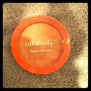 Matte bronzer, brand new!!!